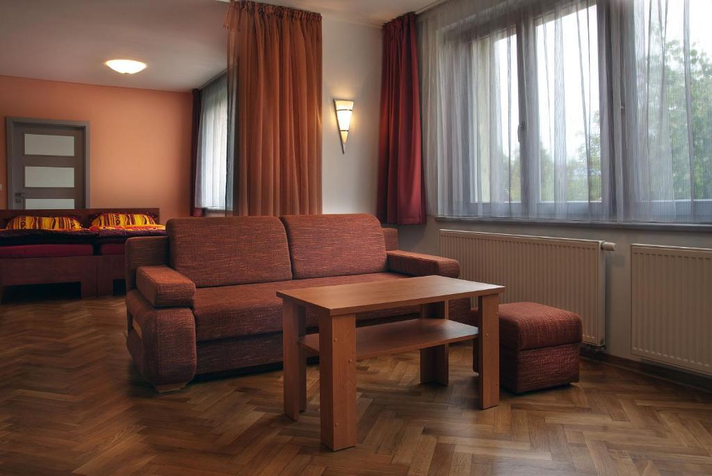 Penzion U Vinoteky Nymburk Quarto foto